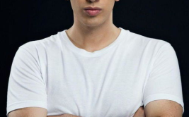 娱乐吃瓜君男演员,男演员背后的故事与成长历程